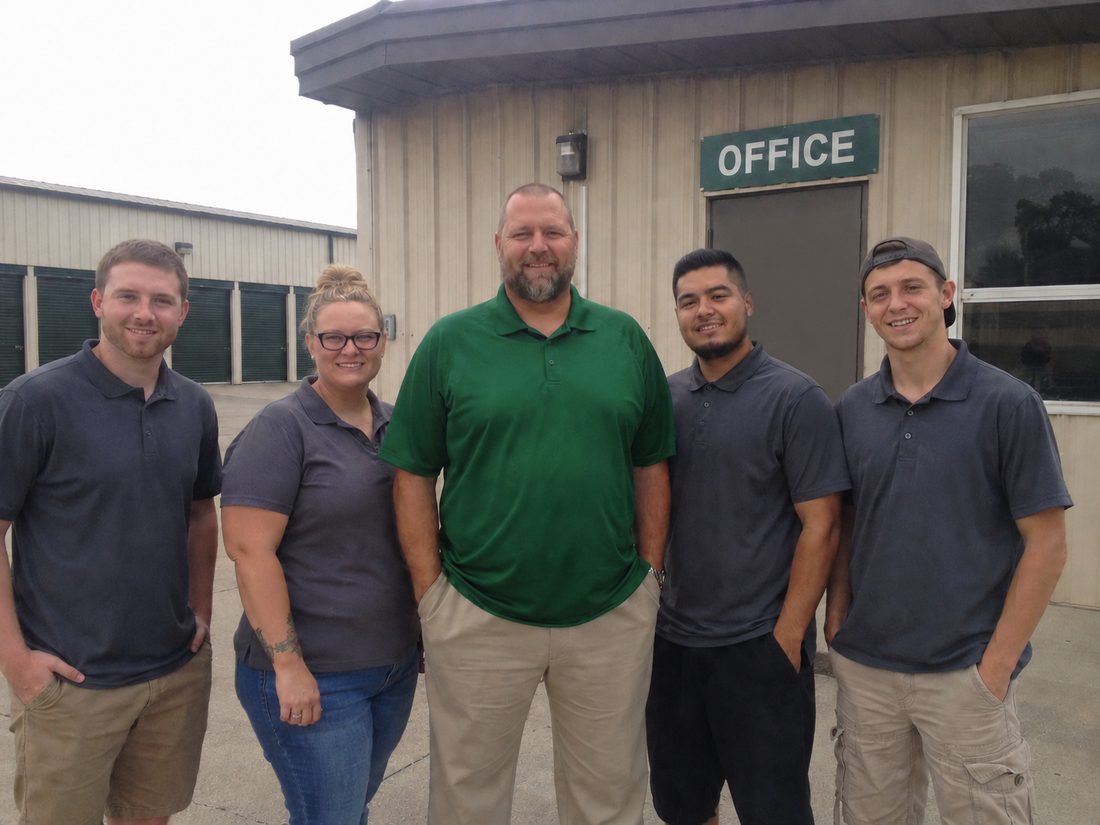 Pest control professionals in Downers Grove, IL